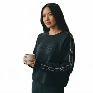 Hunter Black Crewneck Cropped Sweatshirt w White Chain Print on Sleeves size XS